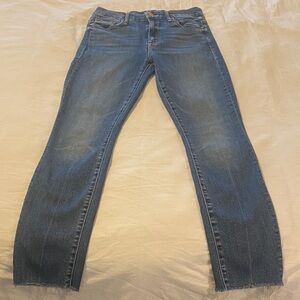 Mother (High Waisted Looker Ankle Fray)Jeans